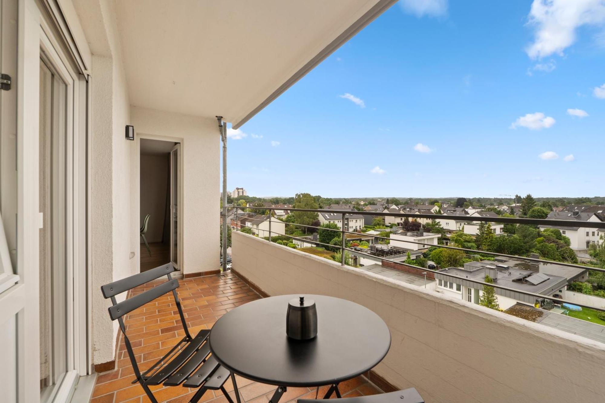 *top* Moderne - Naehe Koeln: Dom, Messe, Flughafen, Lanxess-arena Apartment