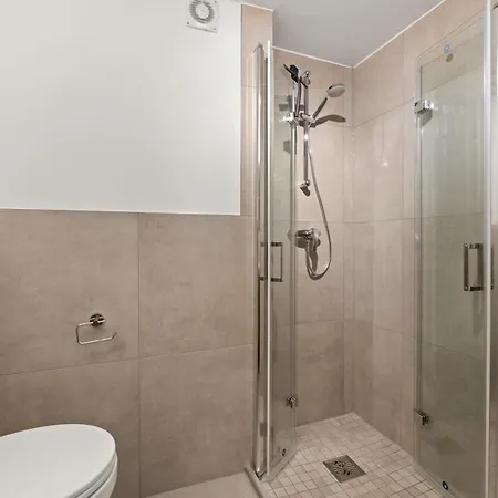 *Top* Moderne Wohnung - Naehe Koeln: Dom, Messe, Flughafen, Lanxess-Arena Бергиш-Гладбах Экстерьер фото